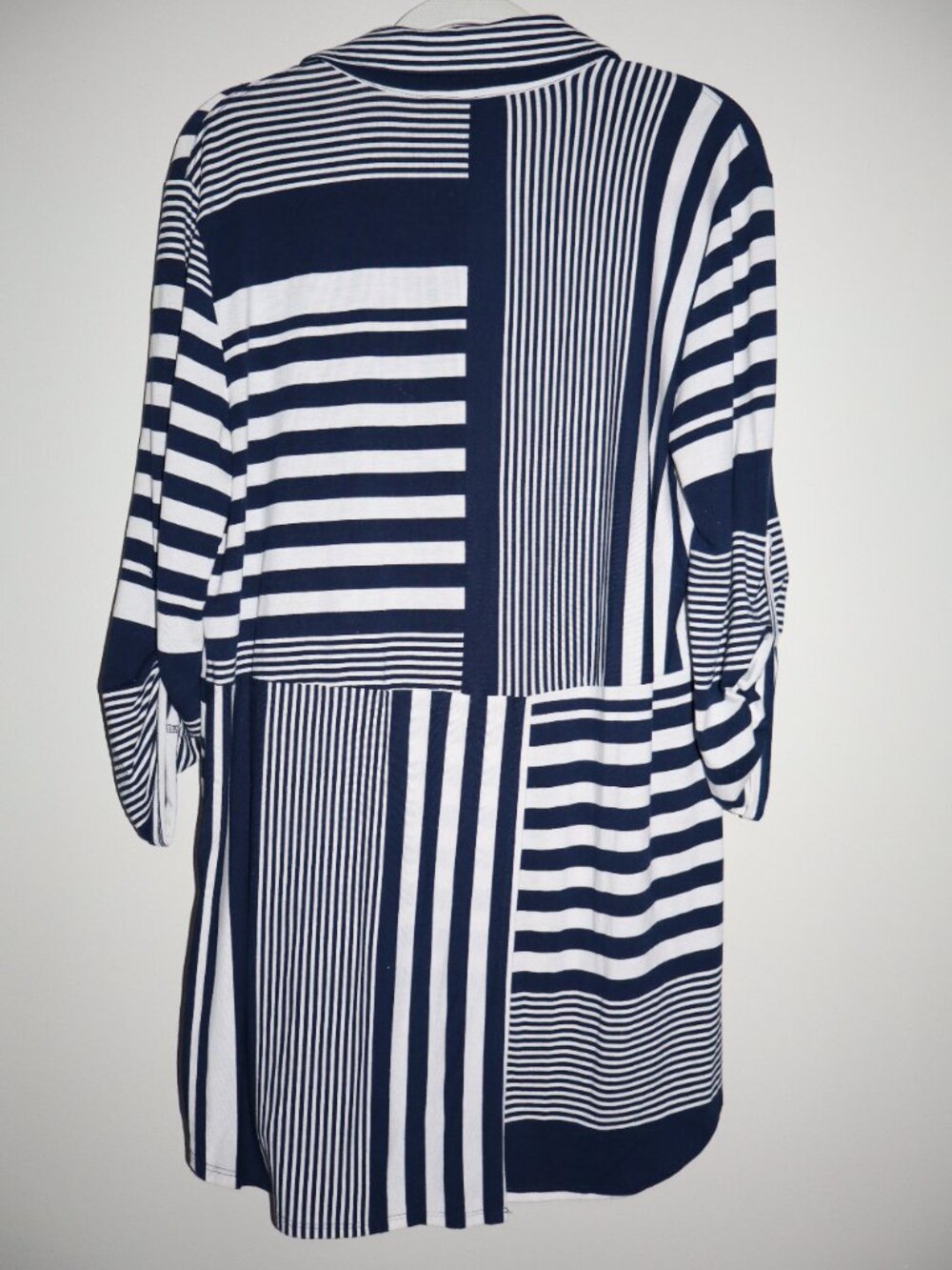 Navy White Color Block Button Down Lightweight Loose-fit Tunic - Picture 8 of 8